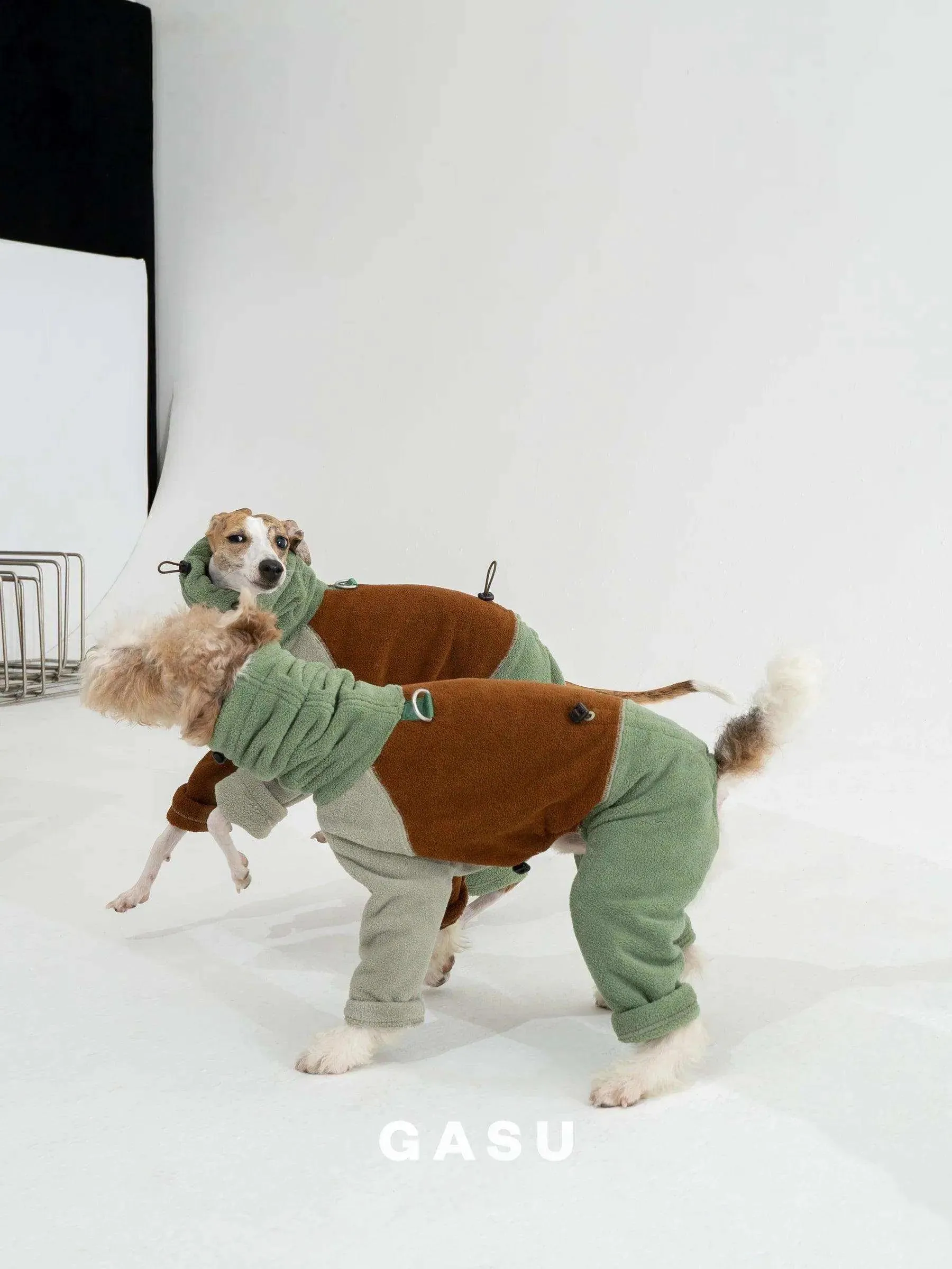 Adjustable 4-Leg Anti-static Fleece Dog Jumpsuit | Matcha Chocolate Cake