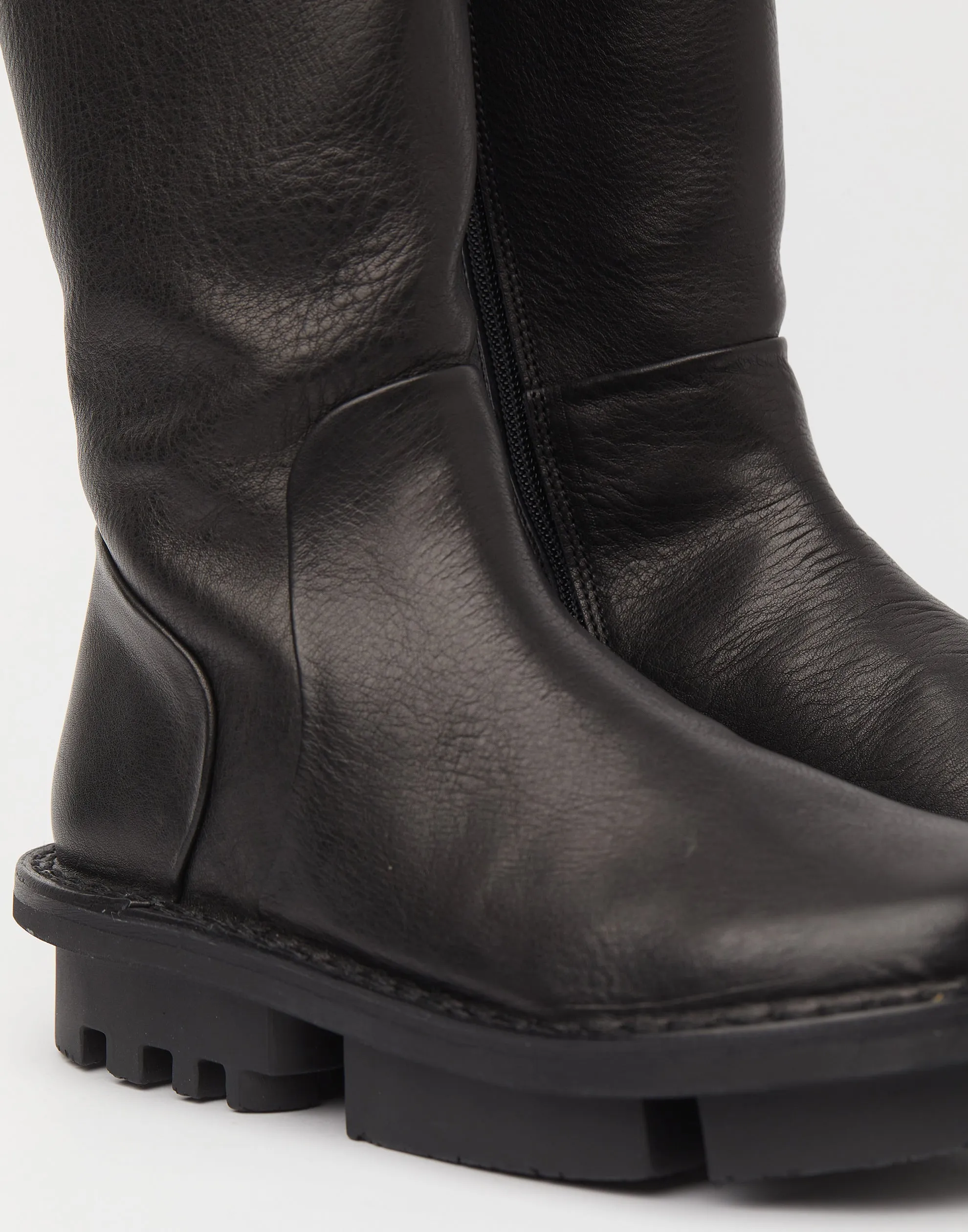 Black Leather Mid Height Sanft Boots